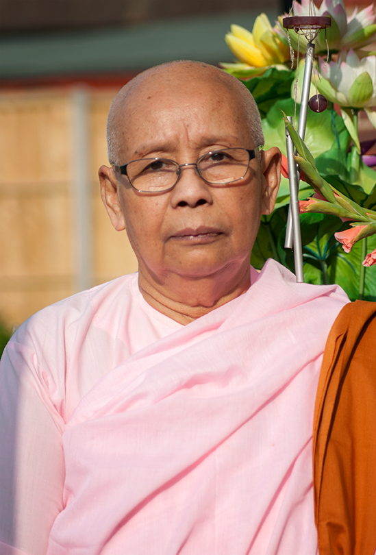 Nuns of Tisarana Vihara, August 2017